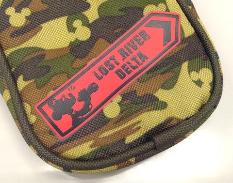 迷彩柄にもミッキーが。。。