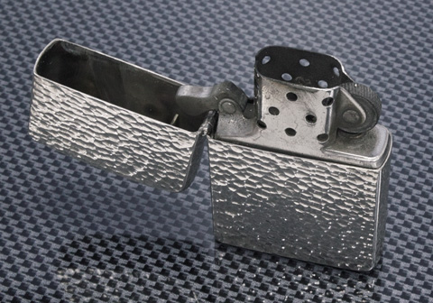 今でもオイルを入れれば着火可能です。