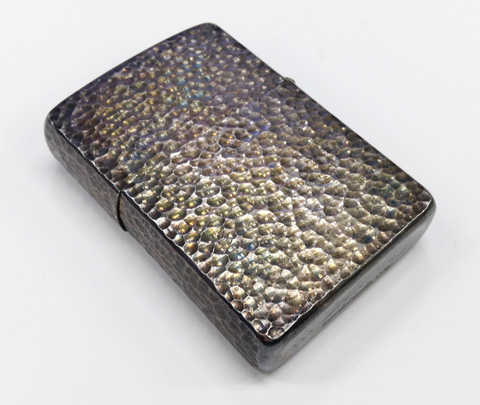 いぶし銀的ですが、あまり良い感じではないですね。フタもズレてるし^_^;