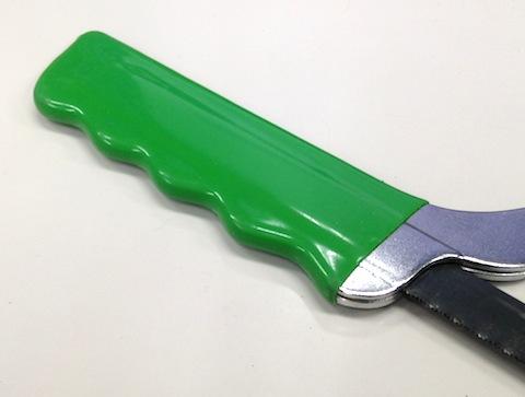 意外と握り心地の良いグリップ