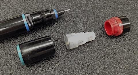 実はフタも分解できます。