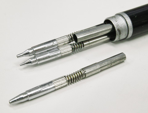 芯はこちらから補充します。