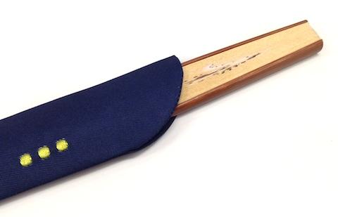 扇子のどちら側を先に入れるのが正解なのか?w