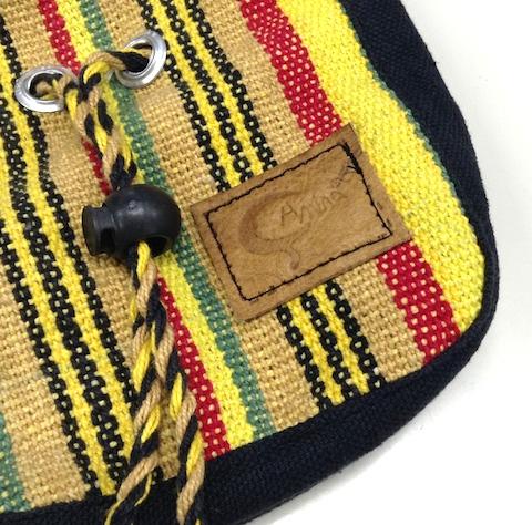 オモテ側にはロゴも入っています。