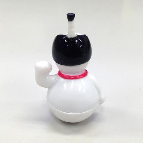 ちょうど雪だるまに「ちょんまげ」を結った感じです。