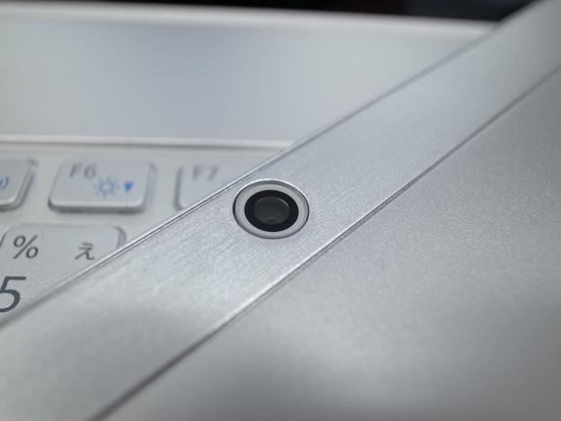 カメラは500万画素アウトカメラと、200万画素インカメラを搭載しています。画質はタブレットで利用するにはじゅうぶんかと。