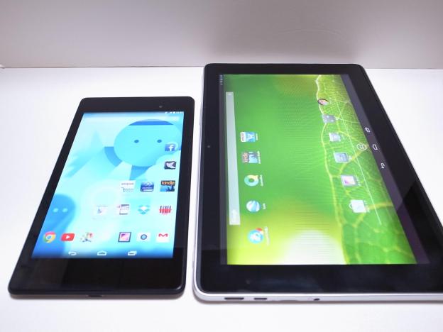 左=Nexus 7(2013)