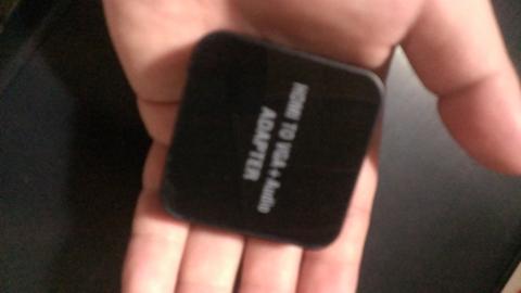 手のひらサイズケーブル収納型