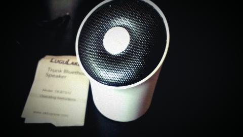 シンプルなアップルデザイン