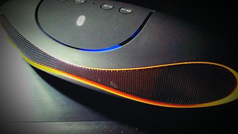 SFチックなデザインが特徴的