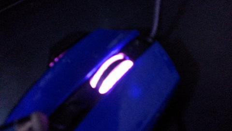 DPIに応じてローラーバックは変色します。