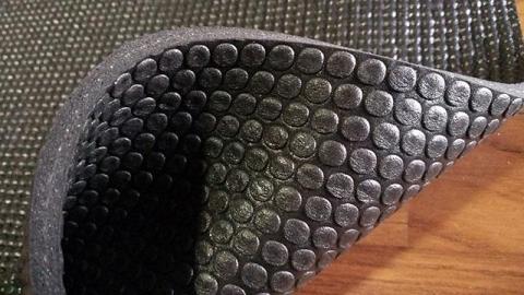 表裏の生地が別々の加工