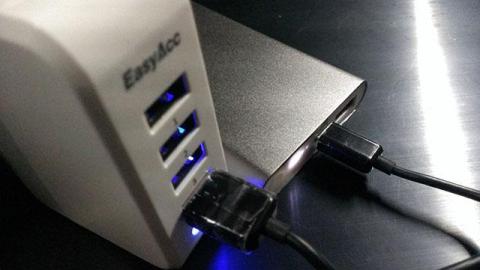 同社の4ポート充電器が対応