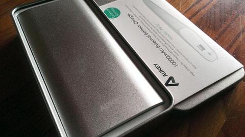 パッケージ本体共にアルミ仕様