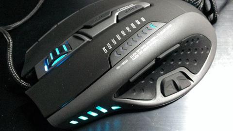 長時間の作業でも手首が痛くなりにくい人間工学デザイン