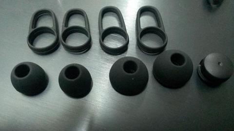 イヤーチップがソフトなのでハードスポーツ向けではない