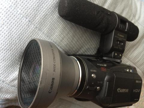 純正のワイコンとマイクを使っています