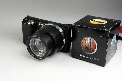 HOLGA fisheye装着外観