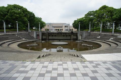 E 2.8/16 (3) 25% eye level