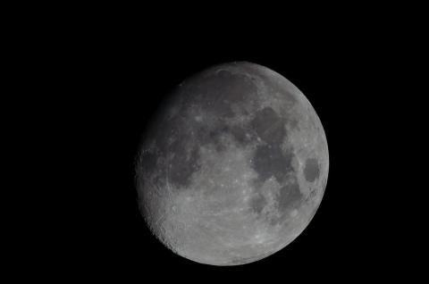 2011.9.9 の月 中央部分