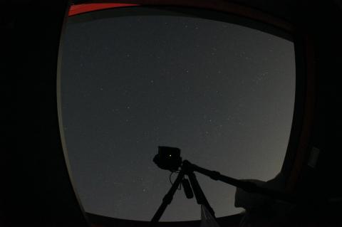 NIKON D700 + Voigtlander ULTRA WIDE-HELIAR 12mm F5.6