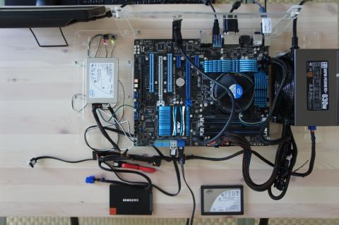 インテル® SSD 520 480GB (5)