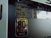 電源ユニット1:電源変換効率「80 PLUS SILVER」の認証を取得したATX電源ユニット