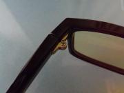 開閉時に可動する「丁番」に使用されている「ねじ」