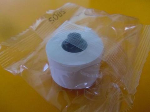 メモプリ専用の18mmのテープ(白)が付属されている