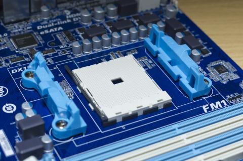 APUのSocket周りも上位機種に負けず劣らずな綺麗な配置。