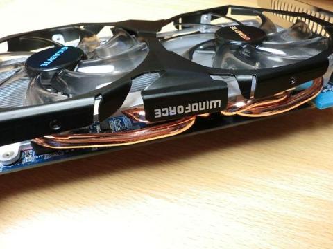 銅製のシンクを使っていたら更に高性能になったのではなかろうか。コストの問題かな?