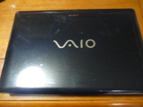VAIO E 天板