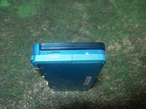 SDカードスロット側