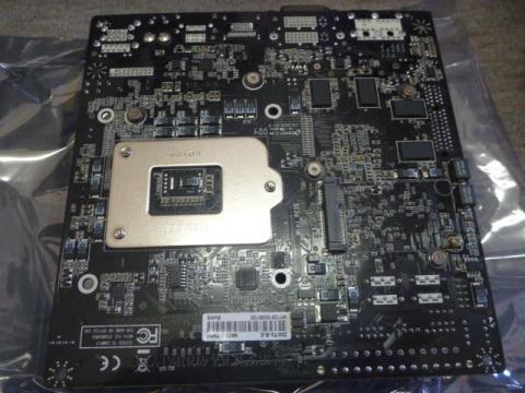 マザーボード裏