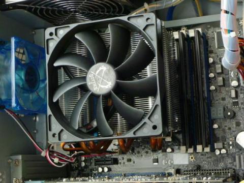 CPUクーラーをKABUTOに・・・