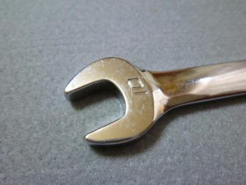 ストレートな片口側