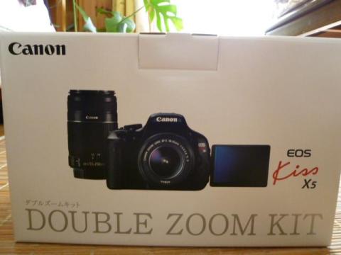 EOS KISS X5 Wズームキット