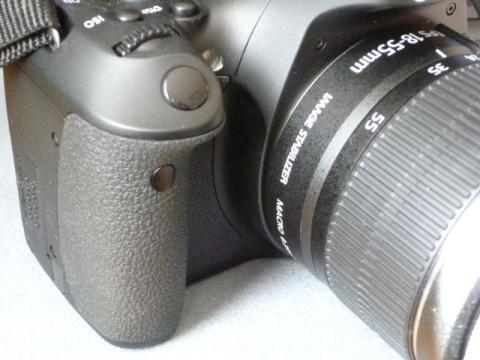 EOSの受光部はグリップ前面にある