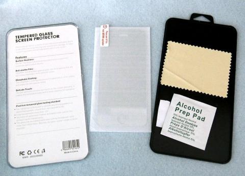 クリーナー、ホームボタンシール付属