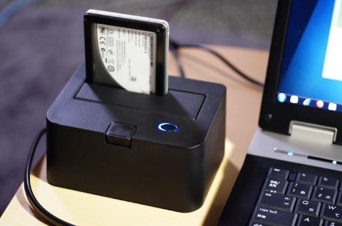 裸のお立ち台 CROSEU2