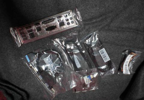 P8Z68-VPROGEN3-部品.jpg