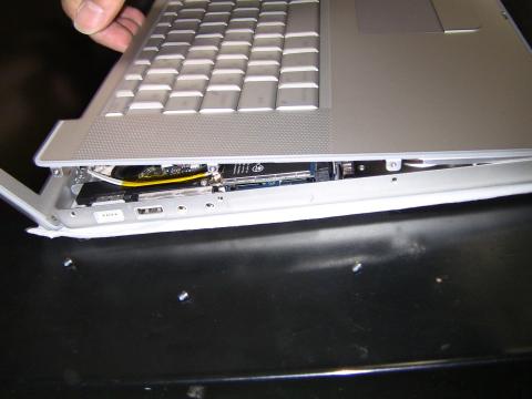 ちょっと開ける