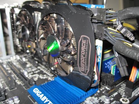GTX560_04.jpg