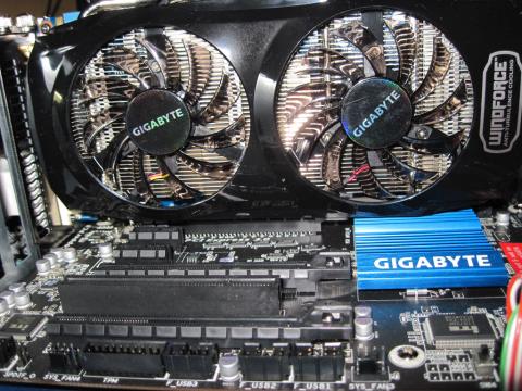 GTX560_06.jpg