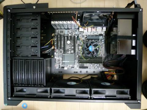 ケースに取り付け