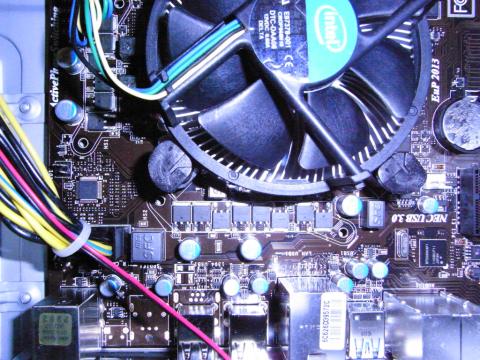 ヒートシンク省略