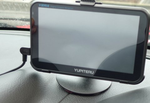 電源ケーブル接続