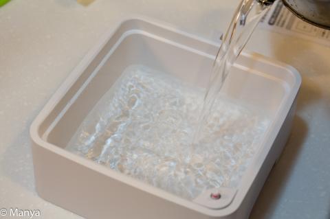 水位ラインまで水を入れる。