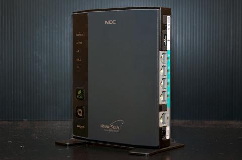 Aterm WR8700N-背面