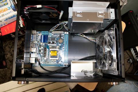 マザー組み込み完了。